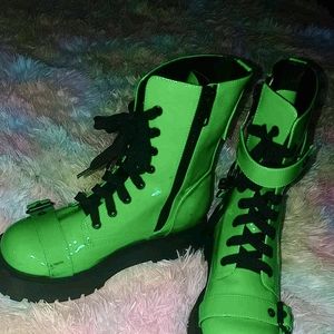 Green dolls kill boots